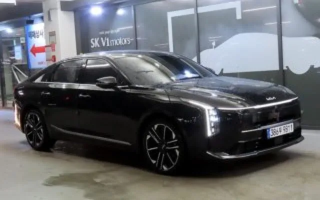 더뉴K8 중고차 뉴 K8 하이브리드 시그니처 매물 사진 2 - 2025/02 8,096km